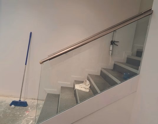 Barandilla con Vidrio Templado para Escalera Interior