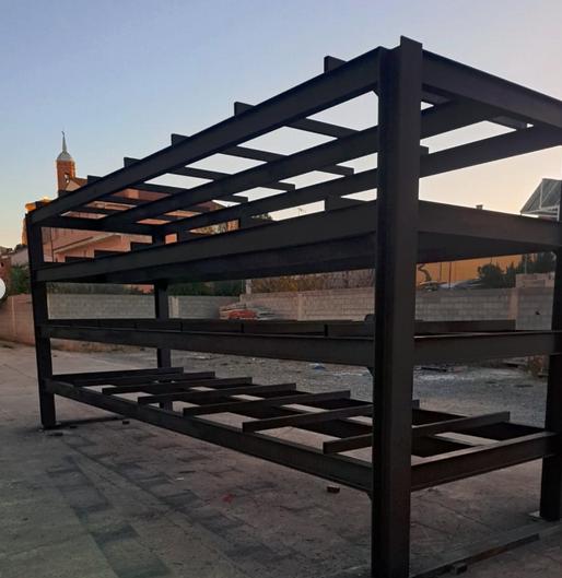 Estructura metálica industrial para apilamiento de carga pesada en Zaragoza
