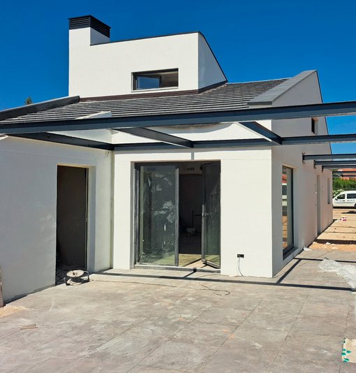 Estructura Metálica para Porche Cubierto